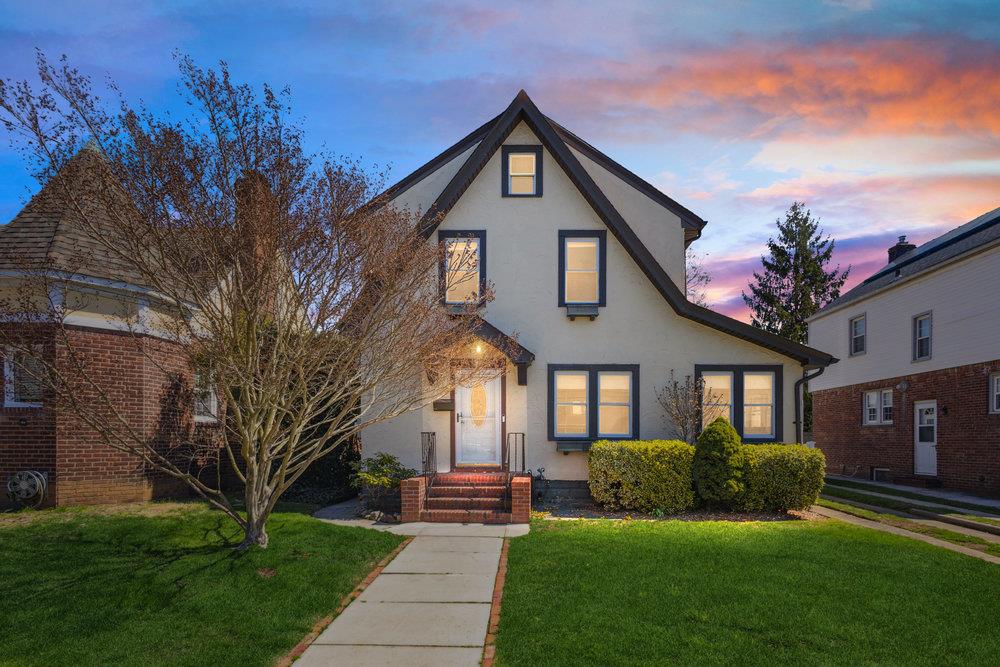 226 Kensington Road, Lynbrook, New York image 1