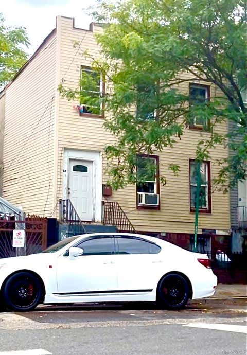 32 Cedar Street, Brooklyn, NY 11221 - MLS#: 925955