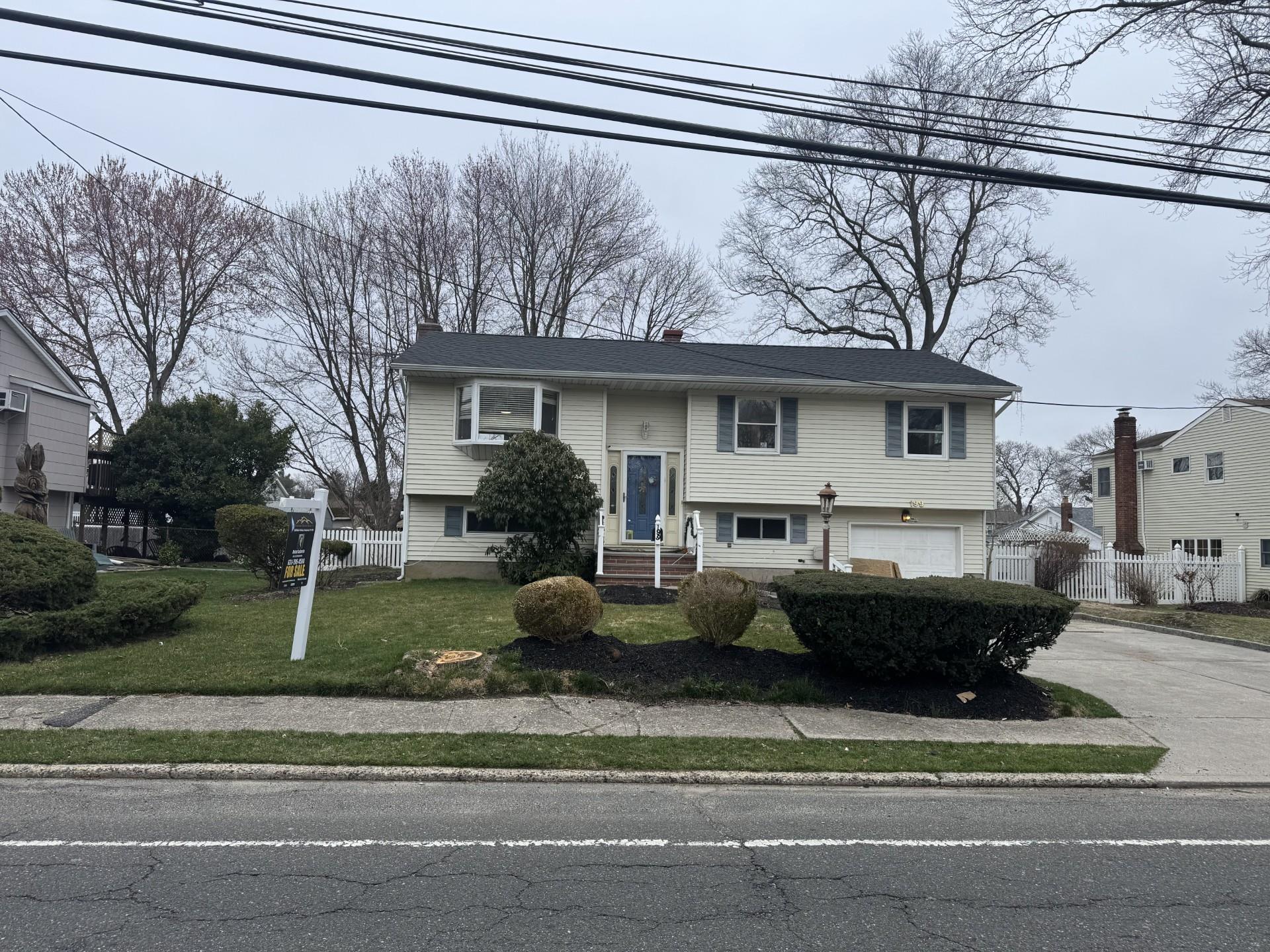 199 Holbrook Road, Ronkonkoma, New York image 1