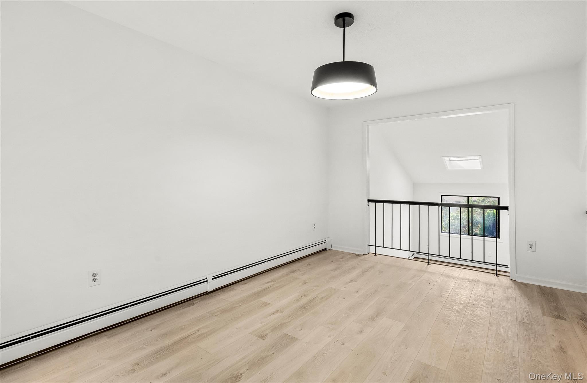 Fishkill, New York 12524, United States, 3 Bedrooms Bedrooms, ,2 BathroomsBathrooms,Residential,Active,222663