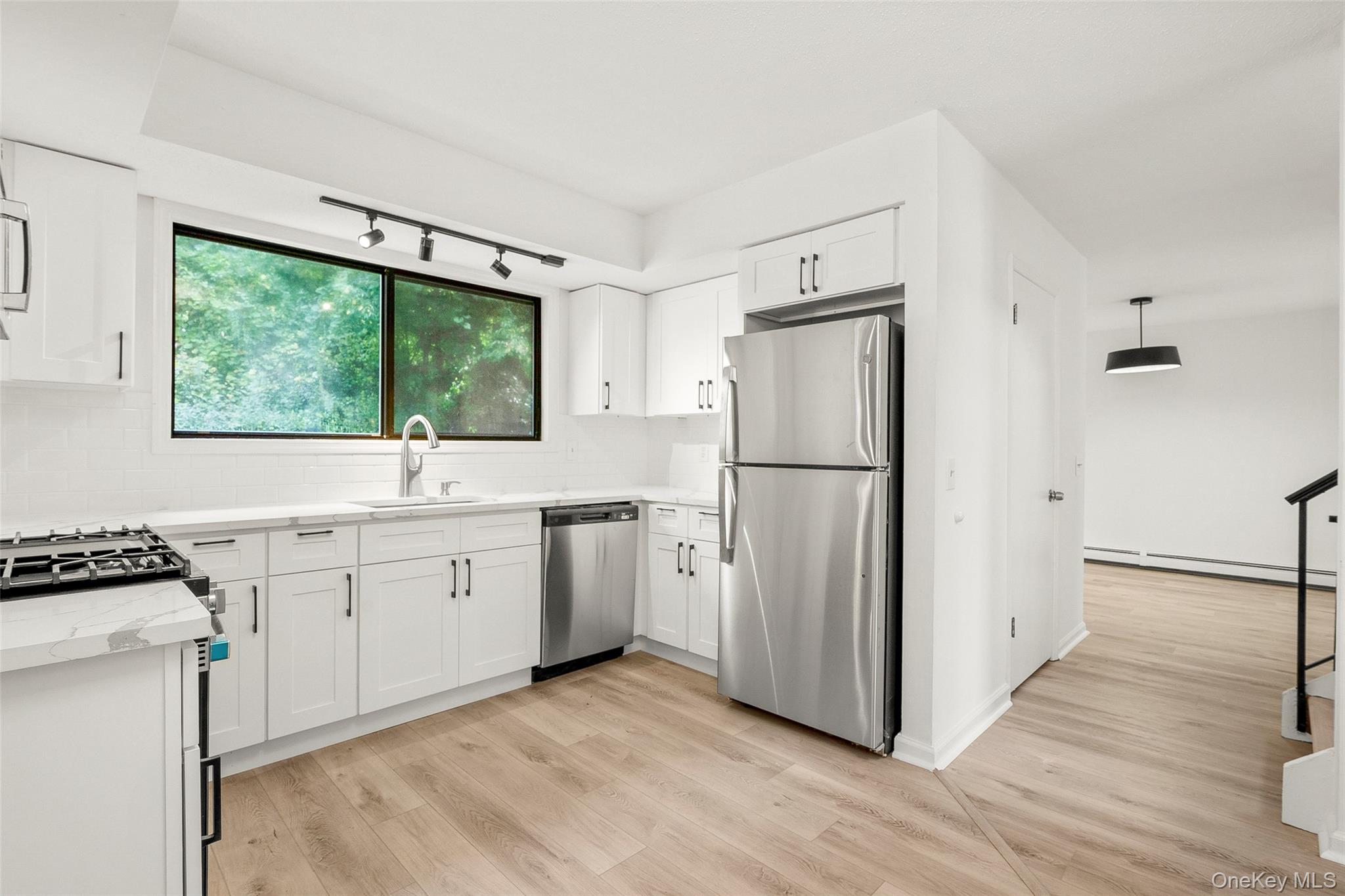 Fishkill, New York 12524, United States, 3 Bedrooms Bedrooms, ,2 BathroomsBathrooms,Residential,Active,222663