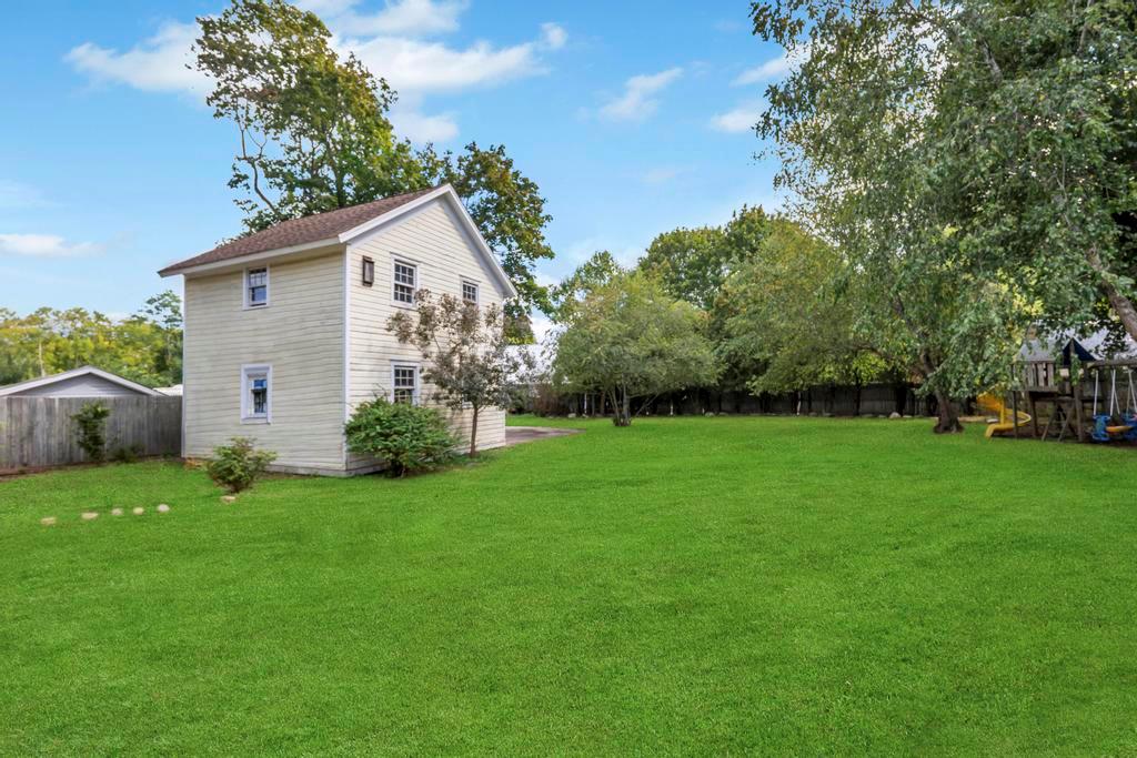 430 Montauk Hwy Hwy, East Moriches, New York image 34