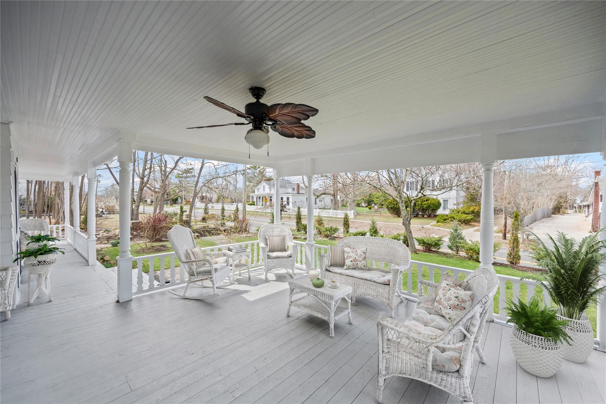 430 Montauk Hwy Hwy, East Moriches, New York image 3