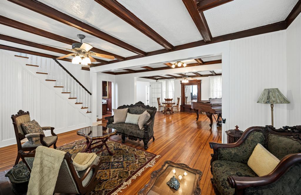 430 Montauk Hwy Hwy, East Moriches, New York image 7
