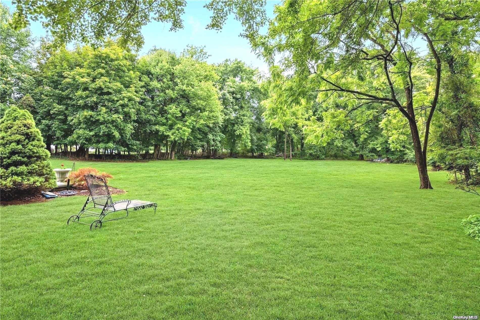 1 Breeze Hill Road, North Port, New York image 22