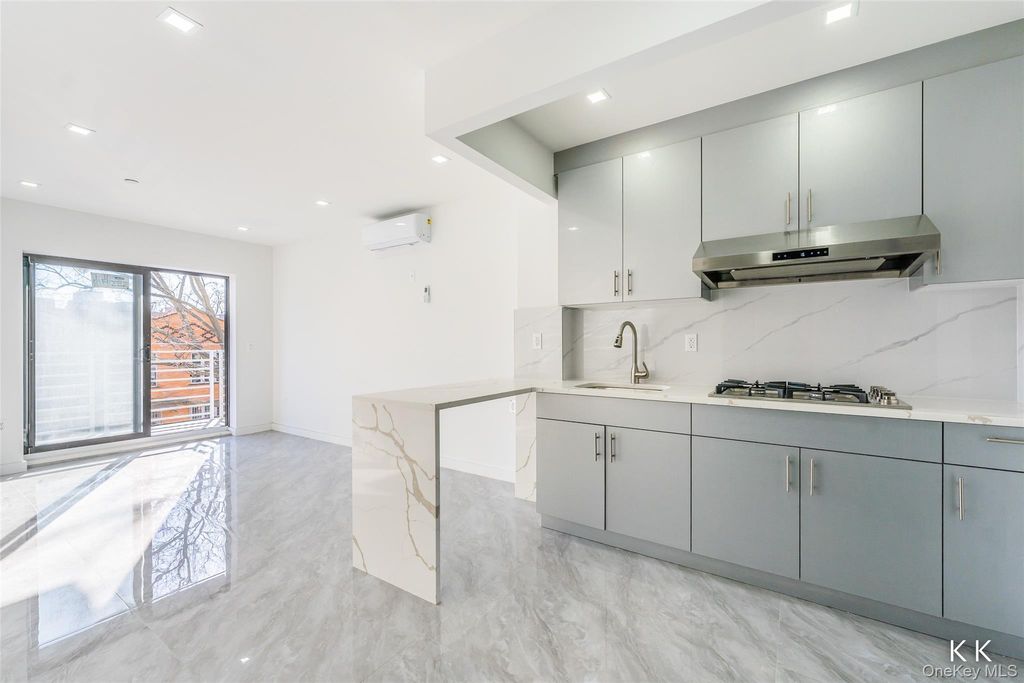 Photo of 941 57TH Street #1A, Brooklyn, NY 11219 (MLS # 974738)