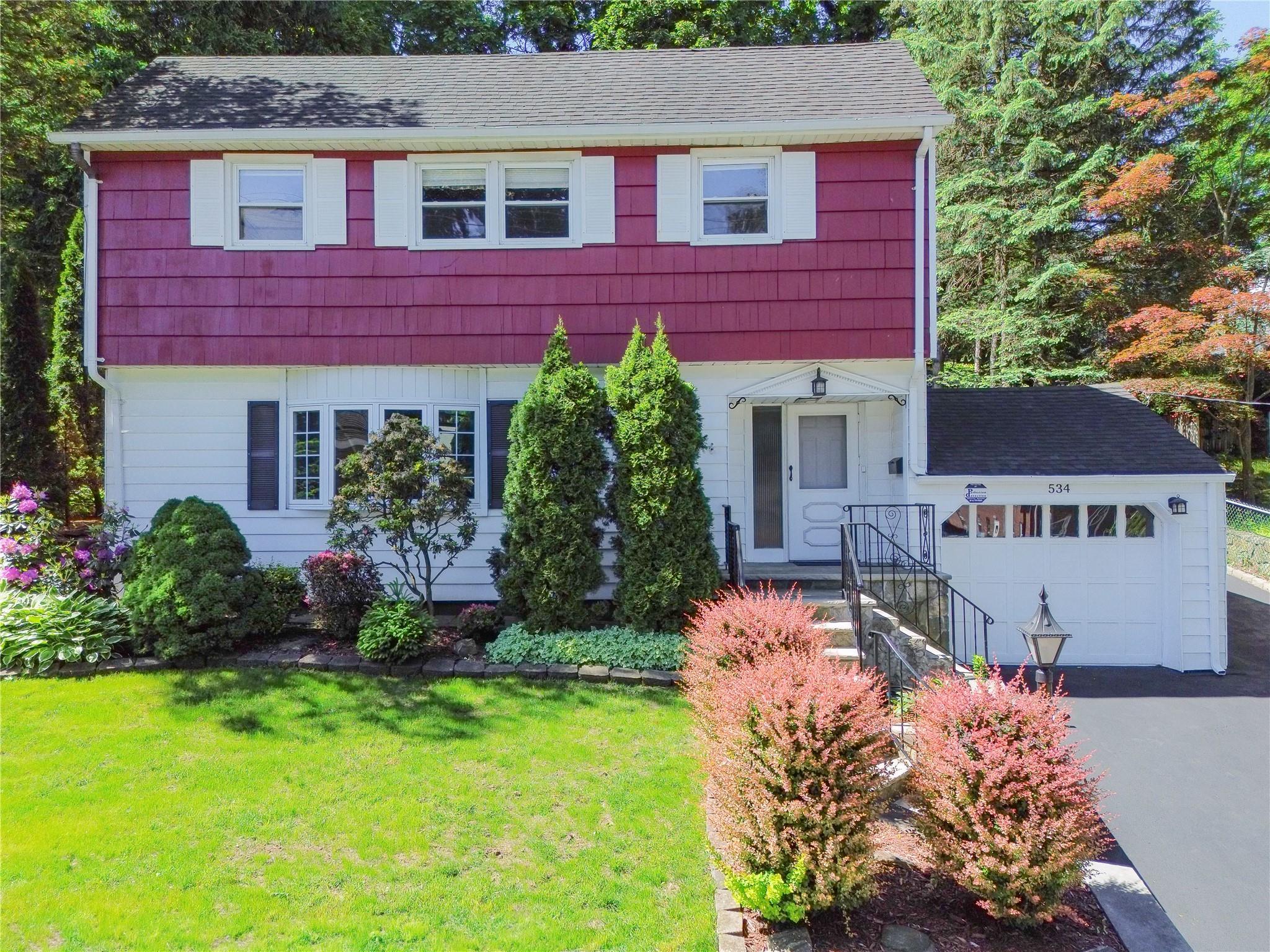 534 Ashford Avenue, Ardsley, New York image 1