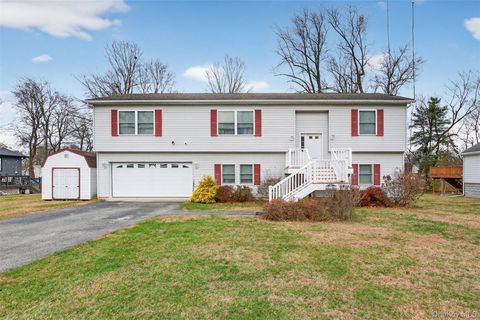 15 Wright Avenue Hyde Park NY 12538