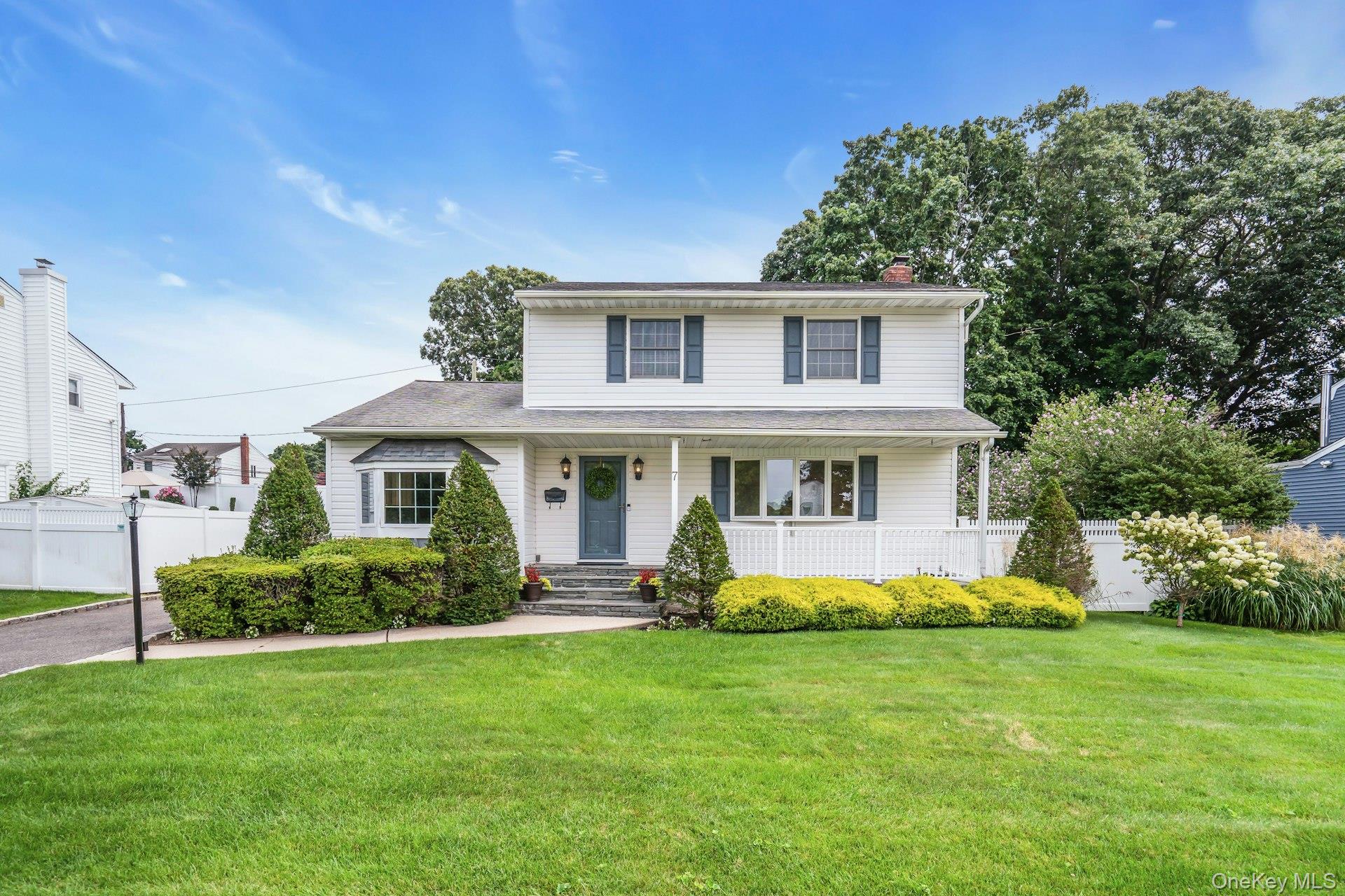 7 Tomkins Court