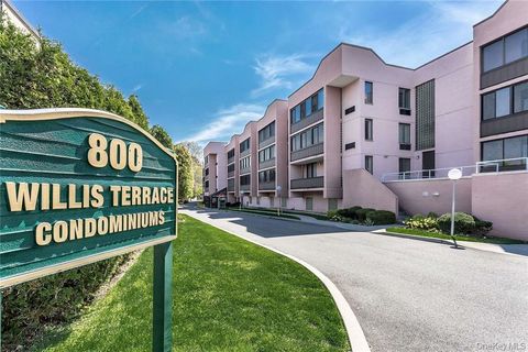 Homes For Sale - 800 Willis Avenue #303<br/> Albertson, NY 11507