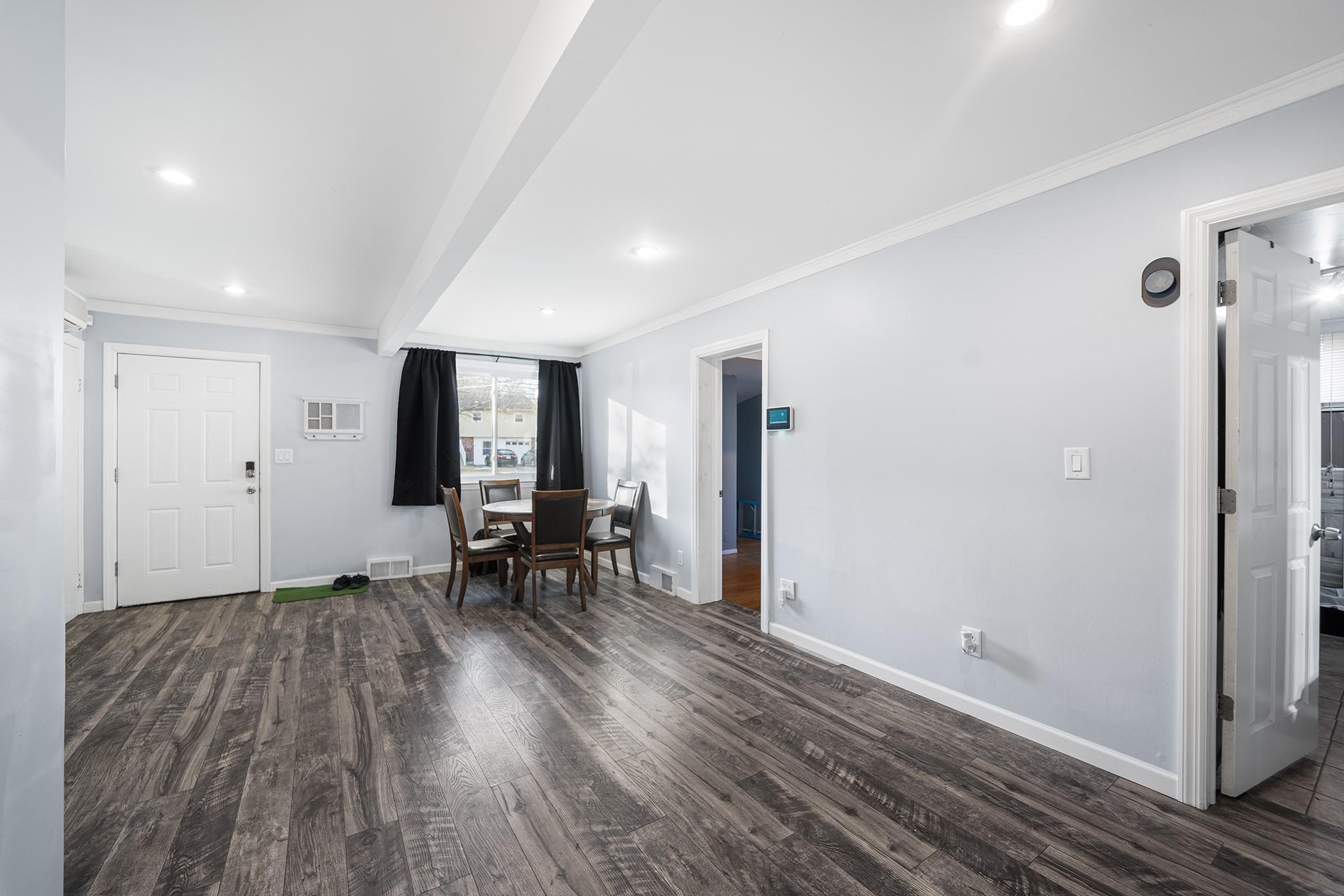 1695 N Thompson Drive, Bay Shore, New York image 14