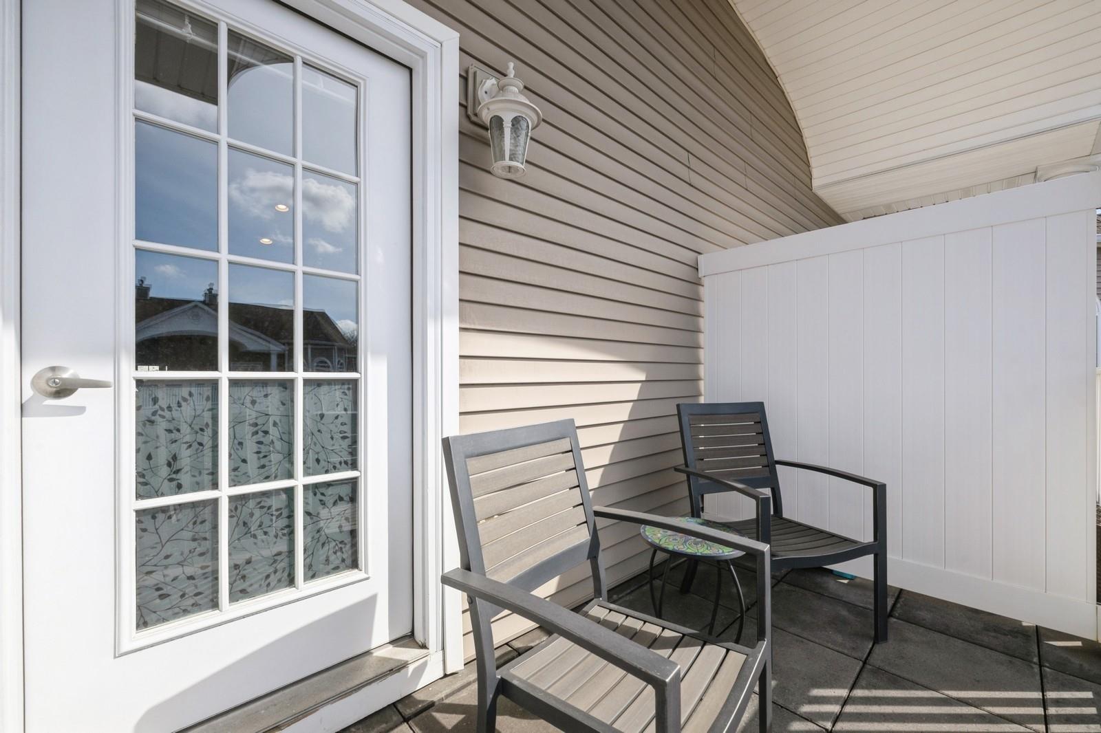 22 Jacqueline Way, North Babylon, New York image 16