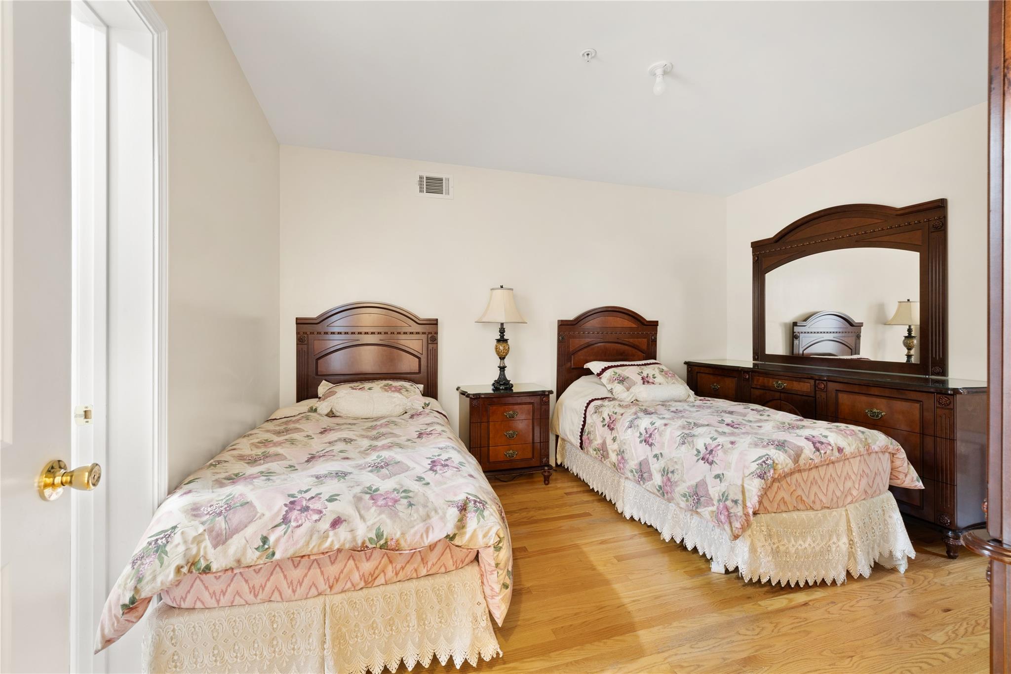 26 Westside Avenue, Ramapo, New York image 22