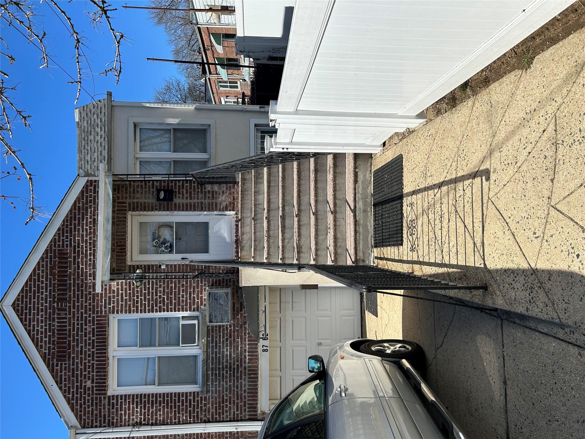 Little Neck Parkway, Floral Park, Queens, NY - 5 Bedrooms  
3 Bathrooms - 