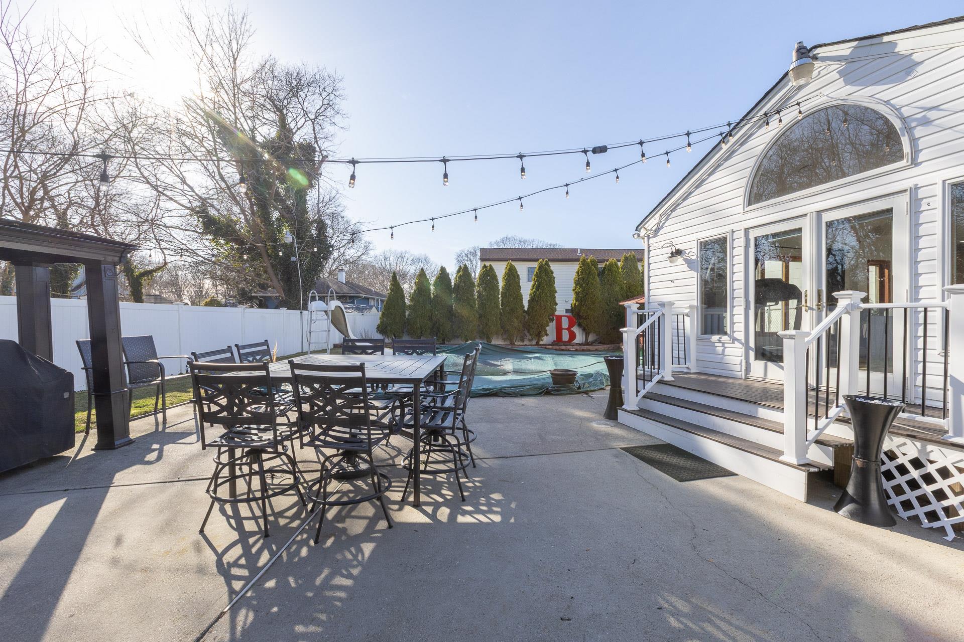 84 Riverside Avenue, Mastic Beach, New York image 26