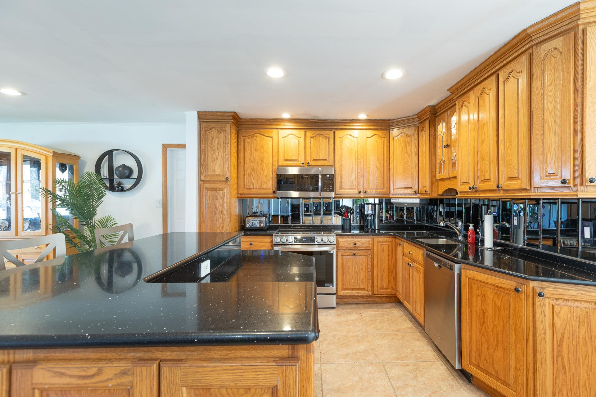 84 Riverside Avenue, Mastic Beach, New York image 8