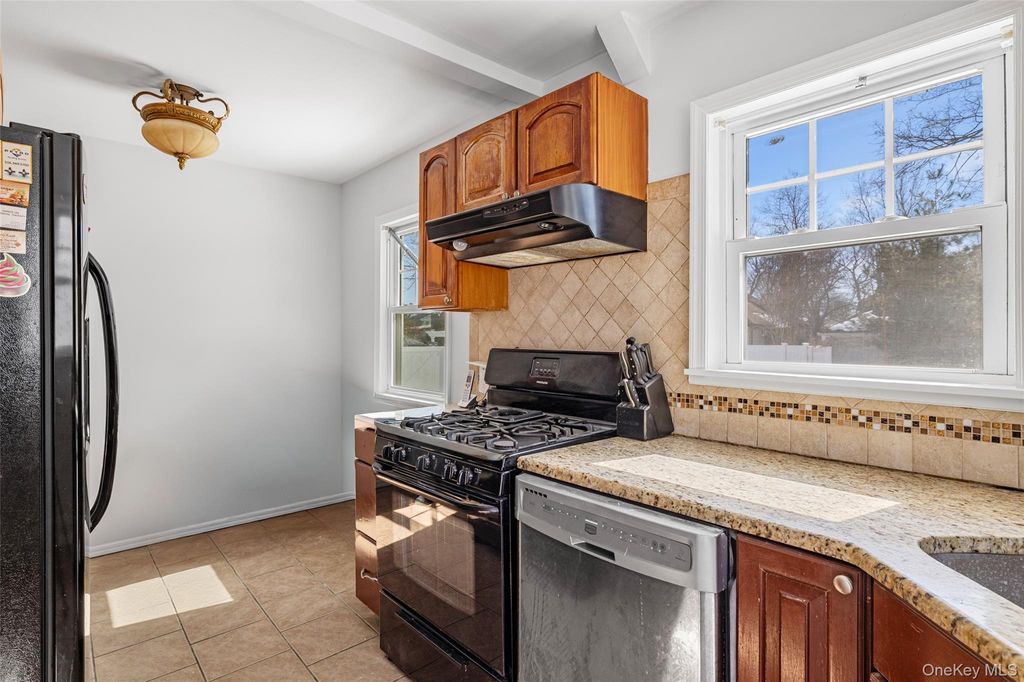 Photo of 682 Rose Boulevard, North Baldwin, NY 11510 (MLS # 965980)