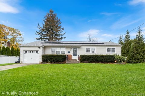 9 Elberta Drive East Northport NY 11731