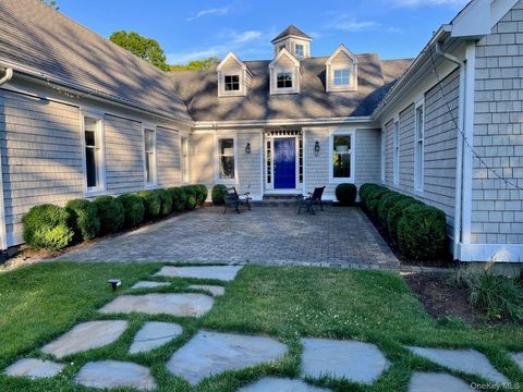 Photo of 70 S Country Road, Bellport Village, NY 11713 (MLS # 961122)