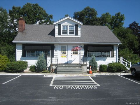 52 N Plank Road Newburgh NY 12550