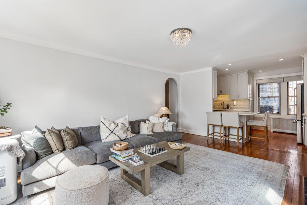 150 Burns Street #2H, Forest Hills, New York image 10