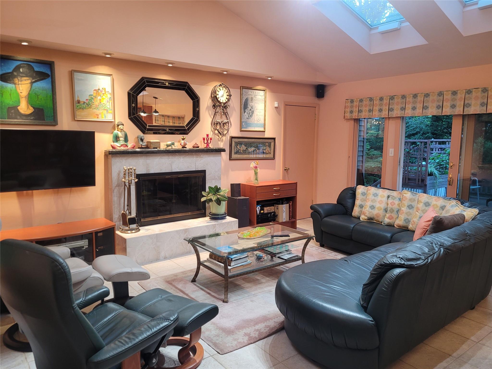 283 Maple Street, West Hempstead, New York image 9