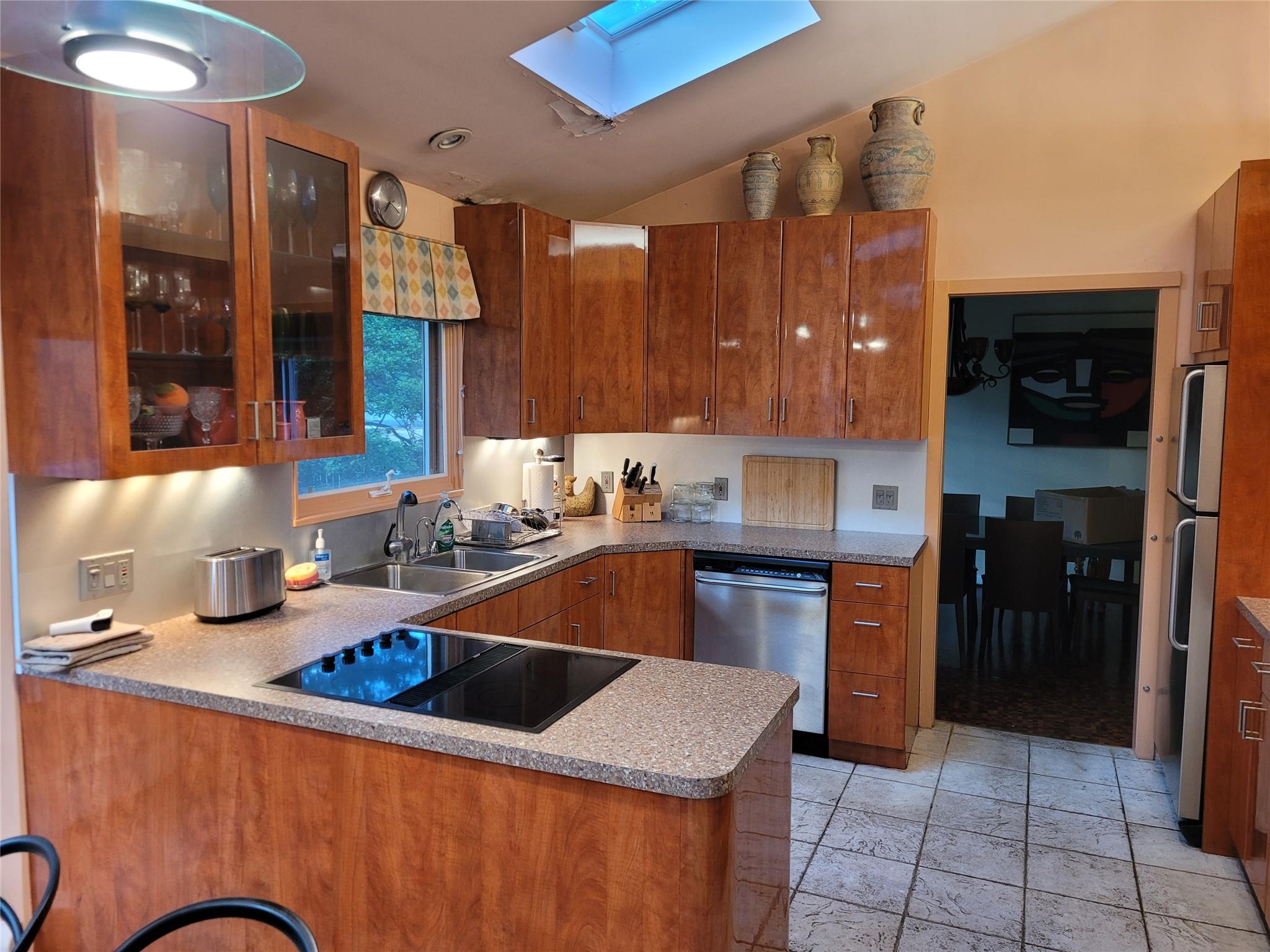 283 Maple Street, West Hempstead, New York image 24