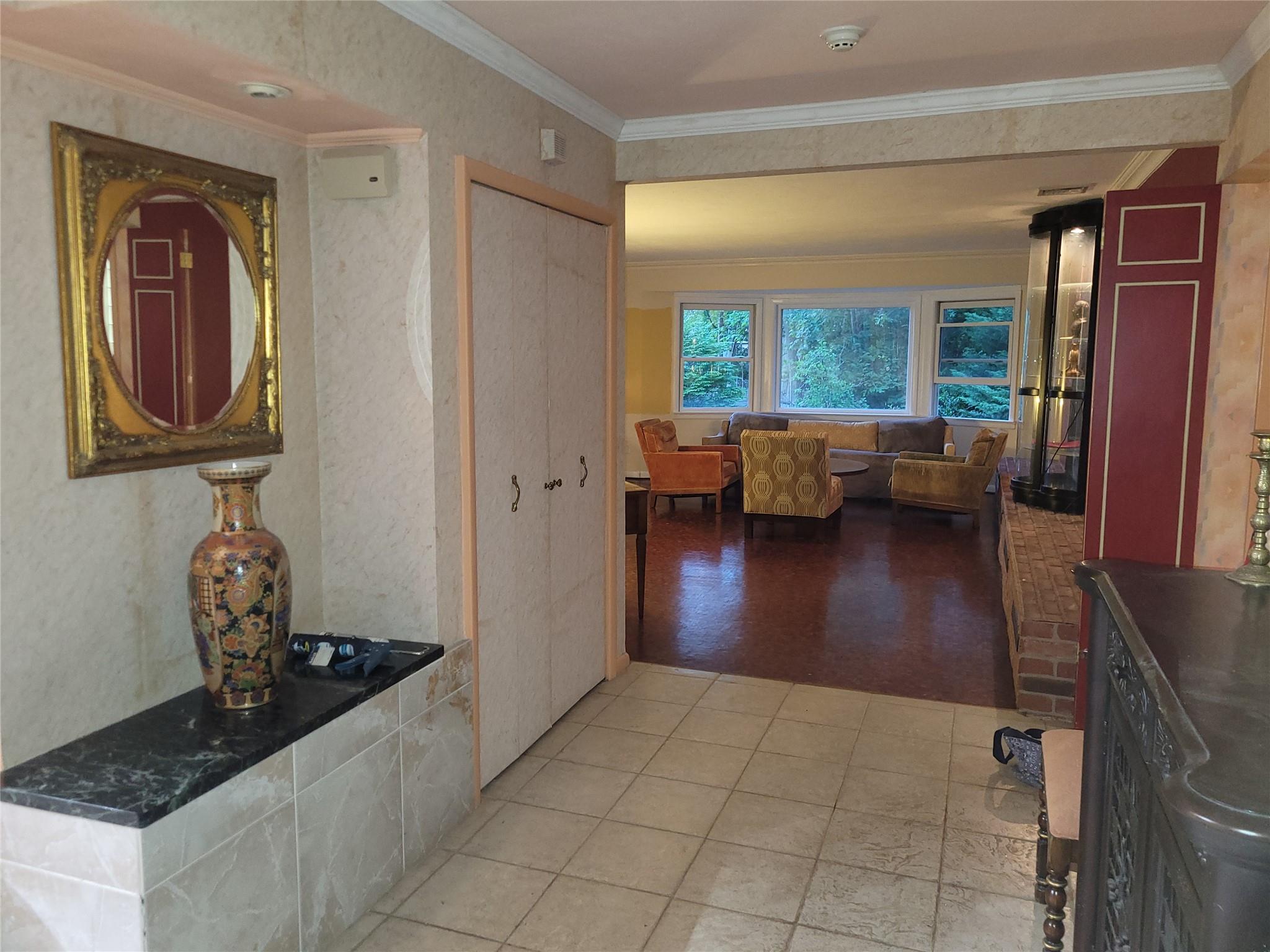 283 Maple Street, West Hempstead, New York image 15
