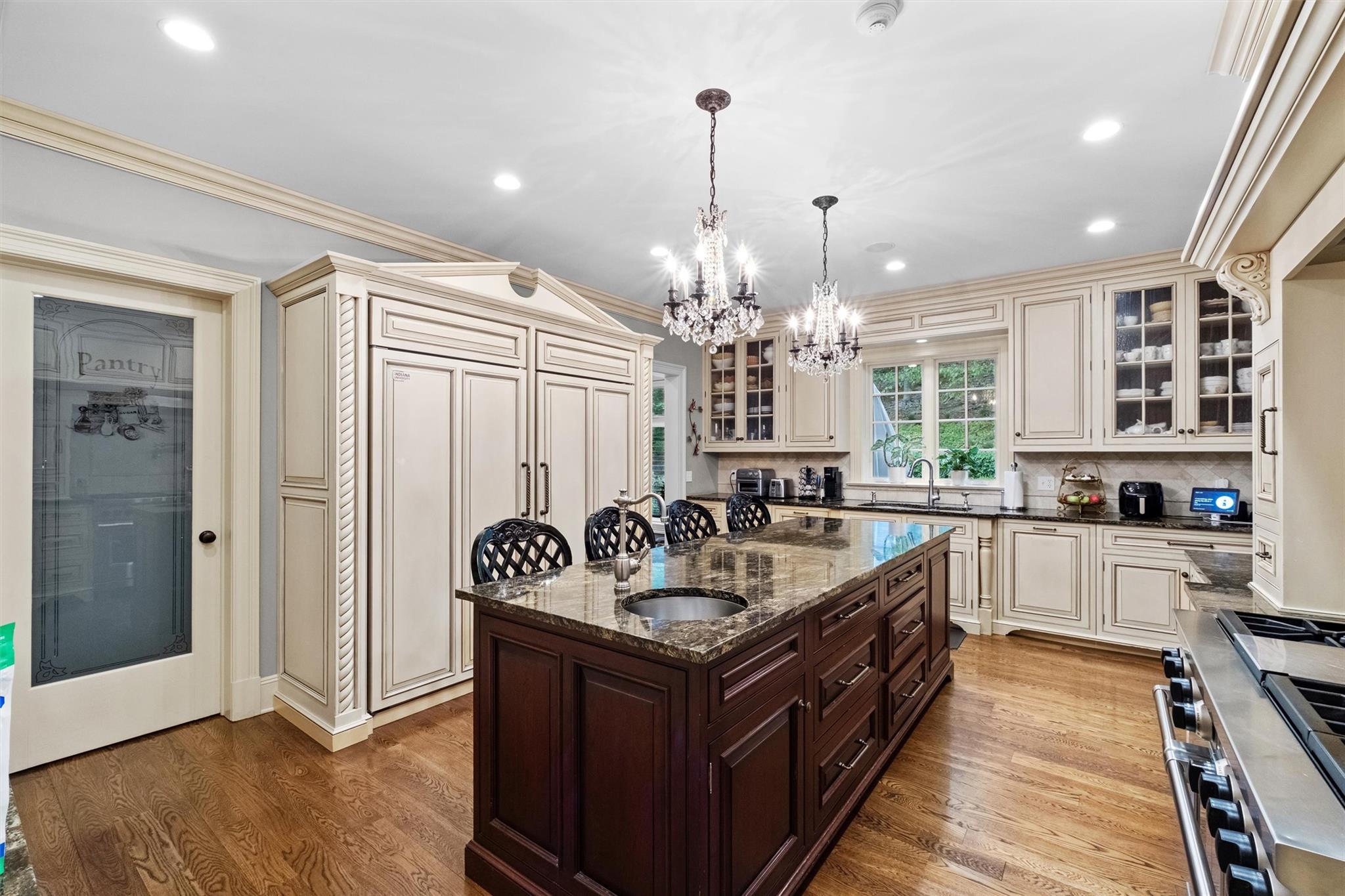7 Ridgeview Circle, Armonk, New York image 5