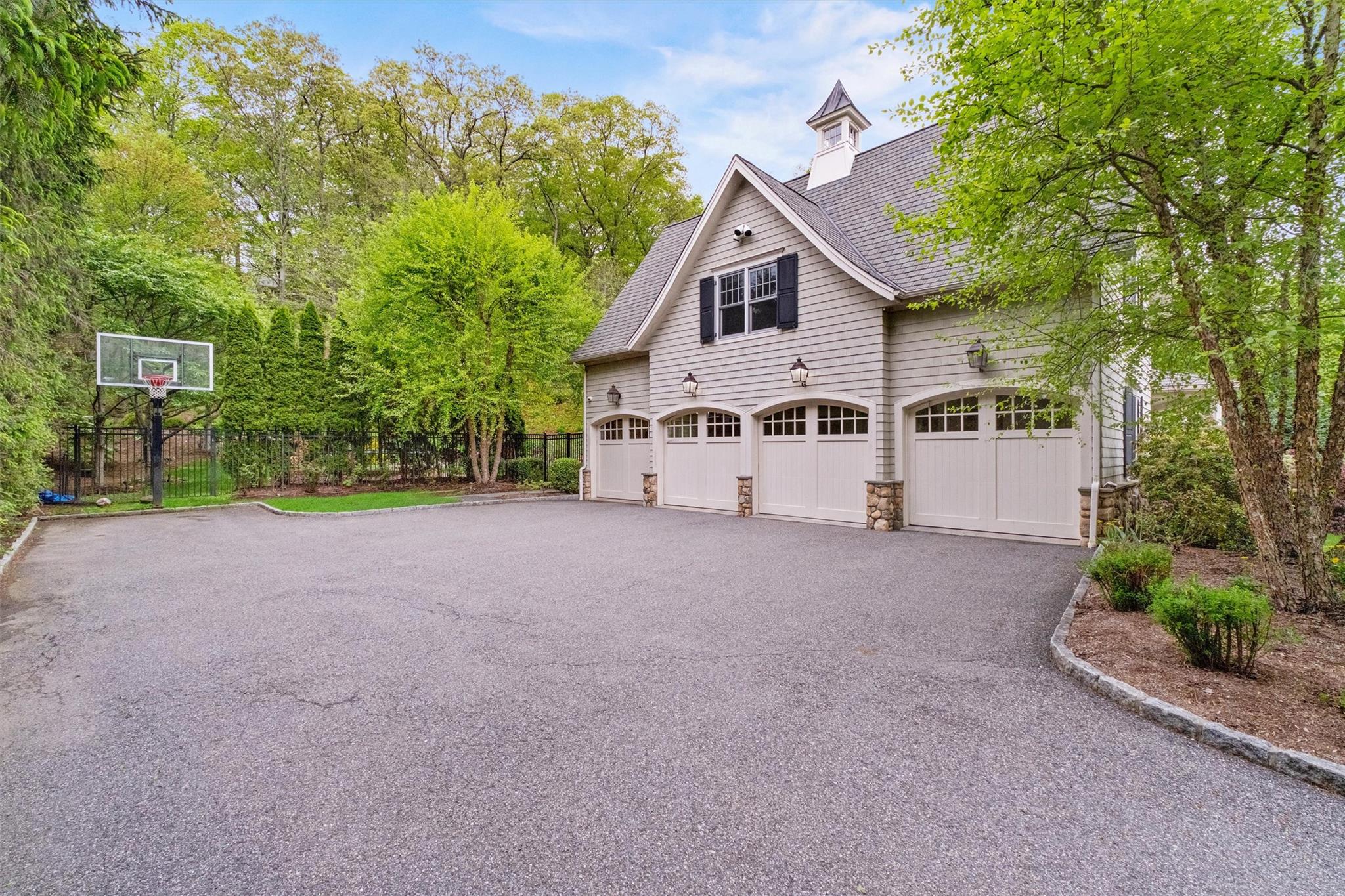 7 Ridgeview Circle, Armonk, New York image 30