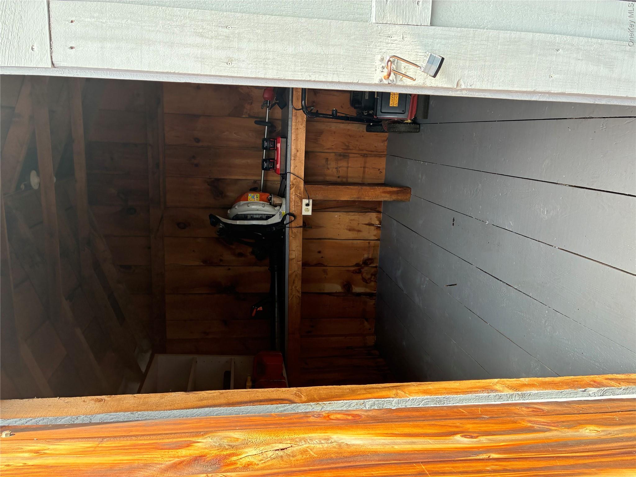 19 Sheridan Avenue - Photo 4