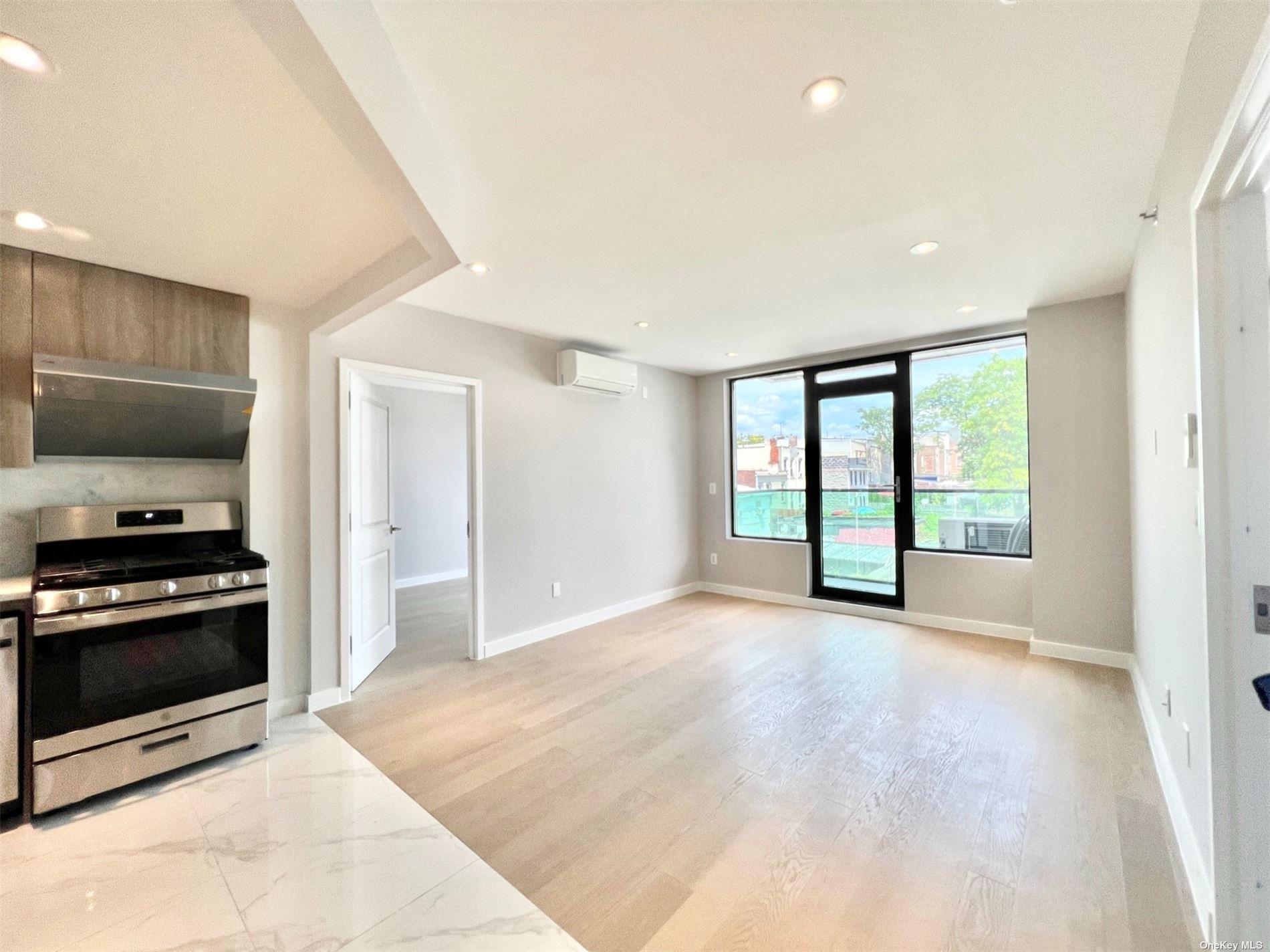 105th Street 4G, East Elmhurst, Queens, NY - 2 Bedrooms  
2 Bathrooms  
6 Rooms - 