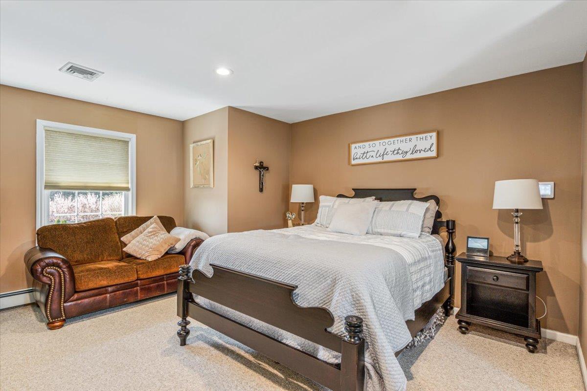 486 Grenadon Lane, North Babylon, New York image 18