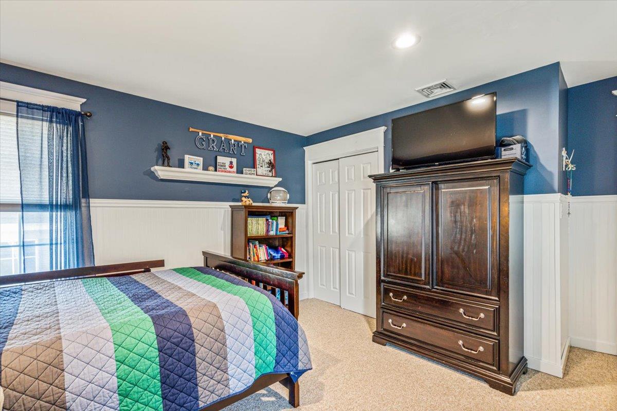 486 Grenadon Lane, North Babylon, New York image 14