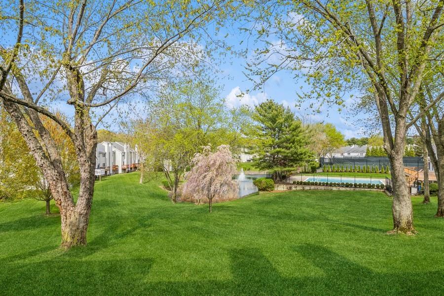 112 Leeward Lane, Port Jefferson, New York image 21