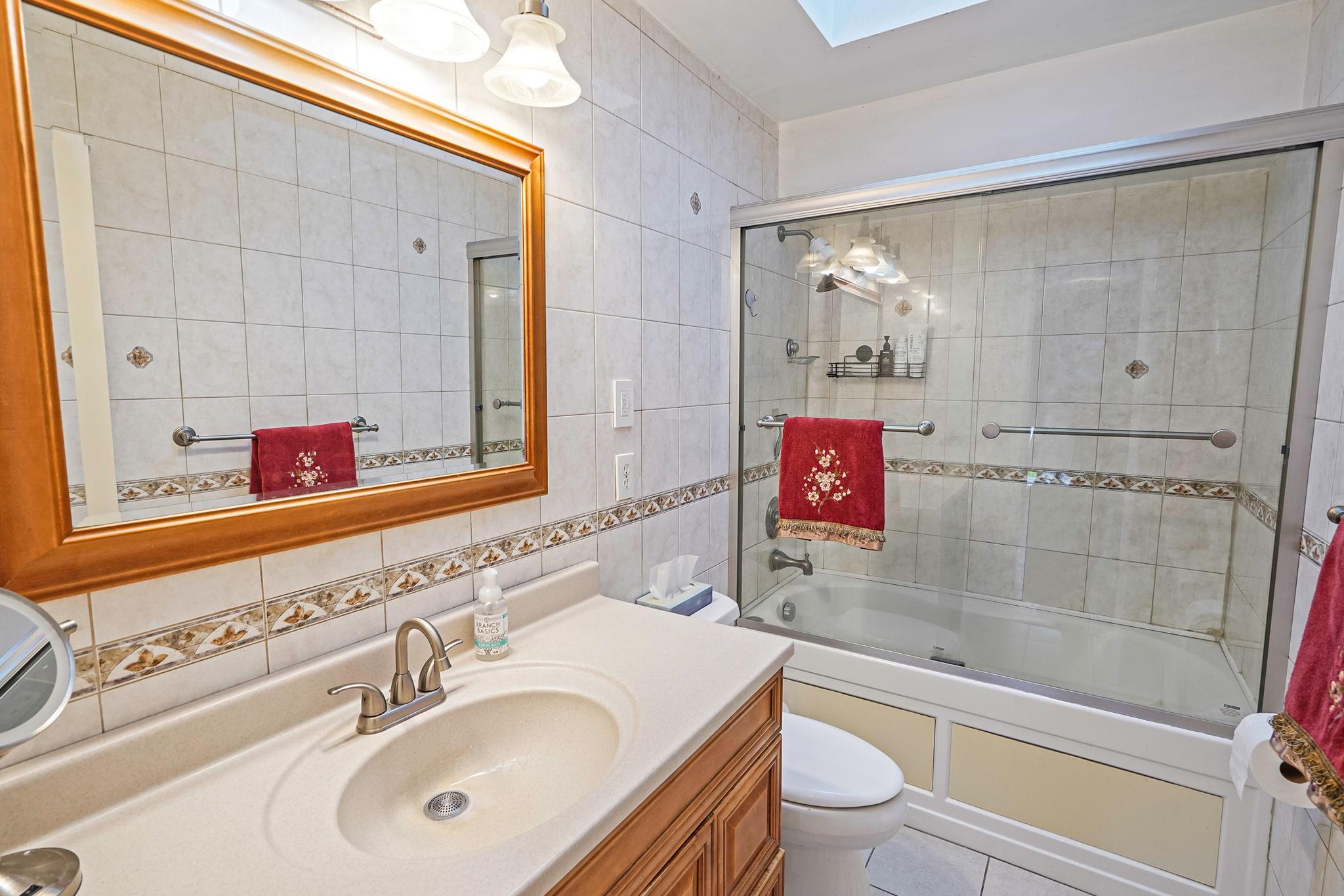 27 Amby Avenue, Plainview, New York image 21