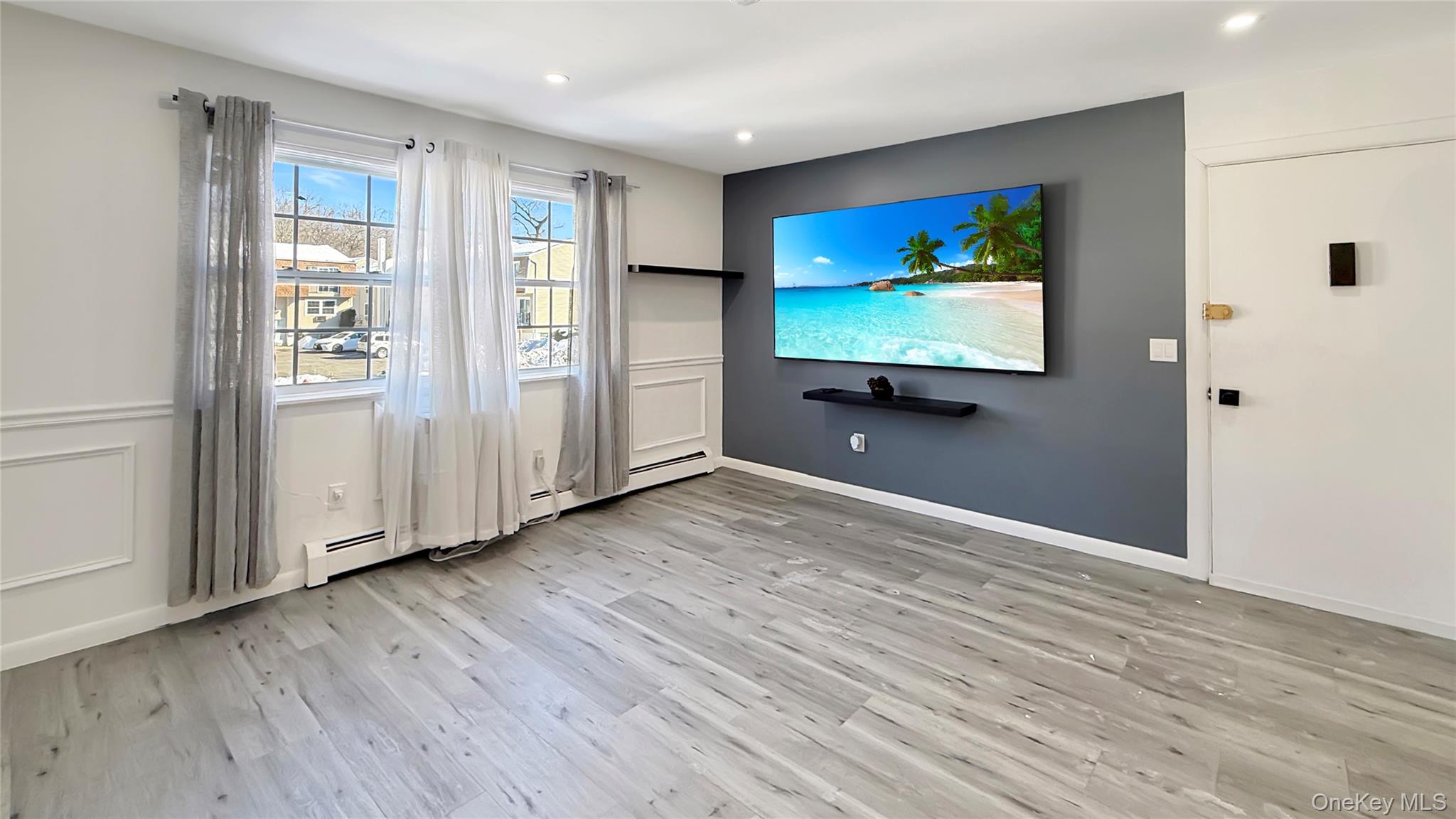 4 Forge Gate Drive 6 (Building F)