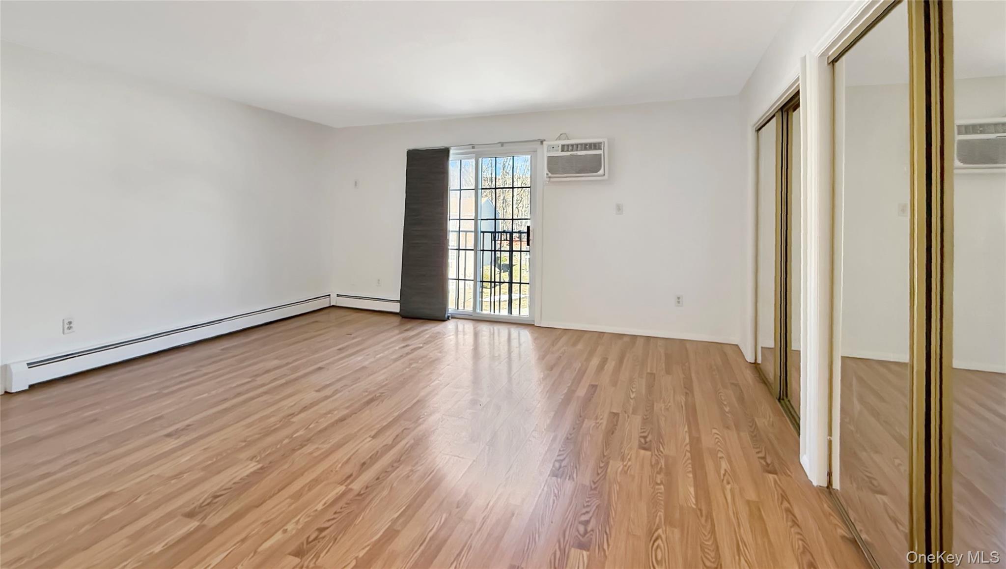 4 Forge Gate Drive 6 (Building F)