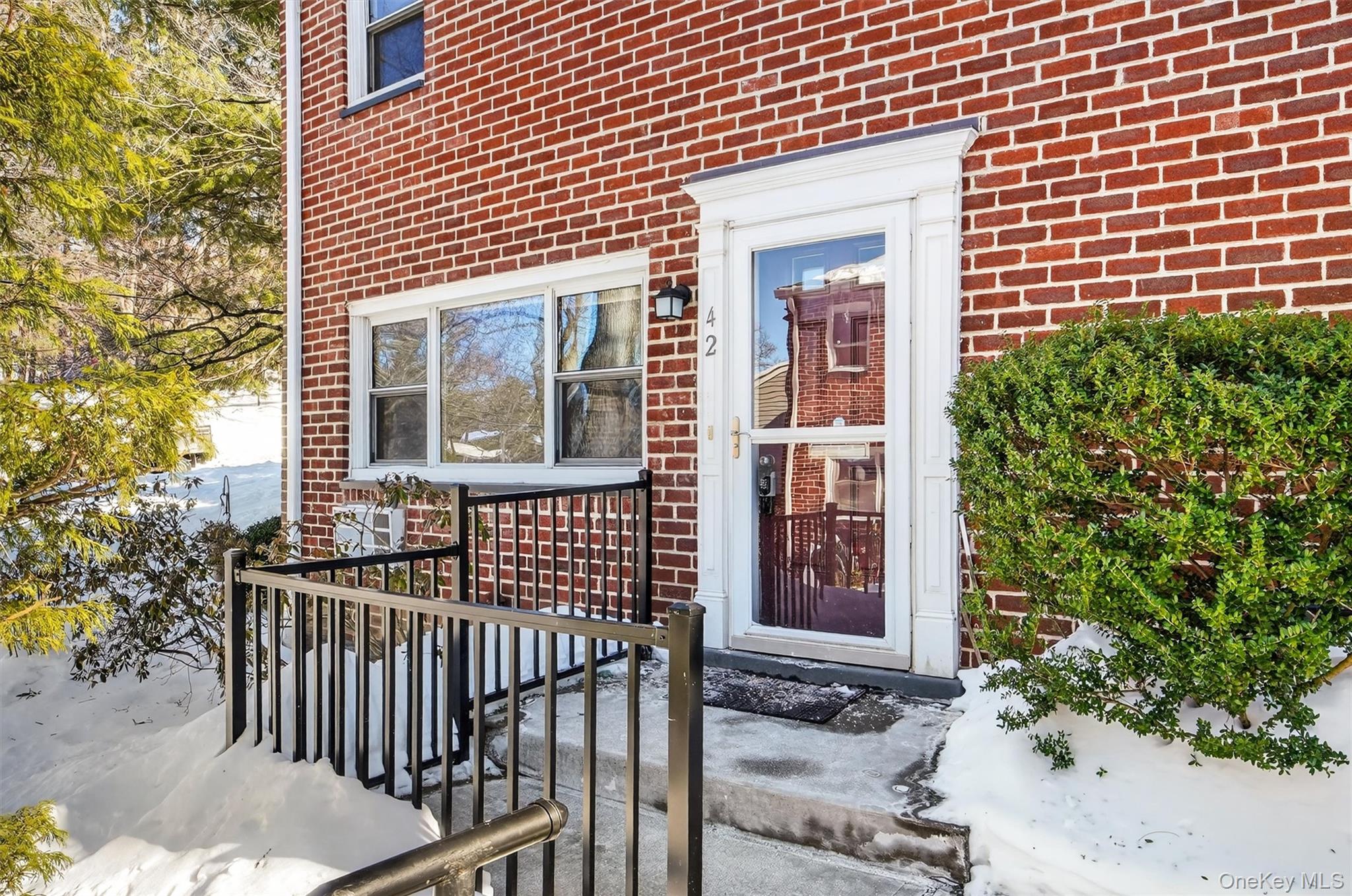 42 Charter Circle 42