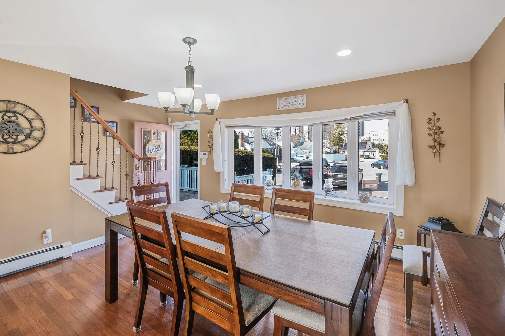 72 Lois Court, East Meadow, New York image 4