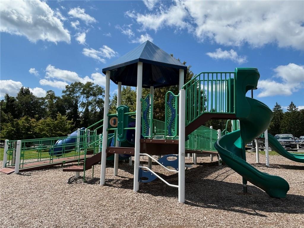 9 Walker Drive, Yorktown Heights, New York image 20