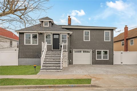 1043 Delaware Avenue Island Park NY 11558