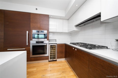 Condo For Sale - 39-16 Prince Street #PHB<br/> Queens County, Flushing, NY 11354