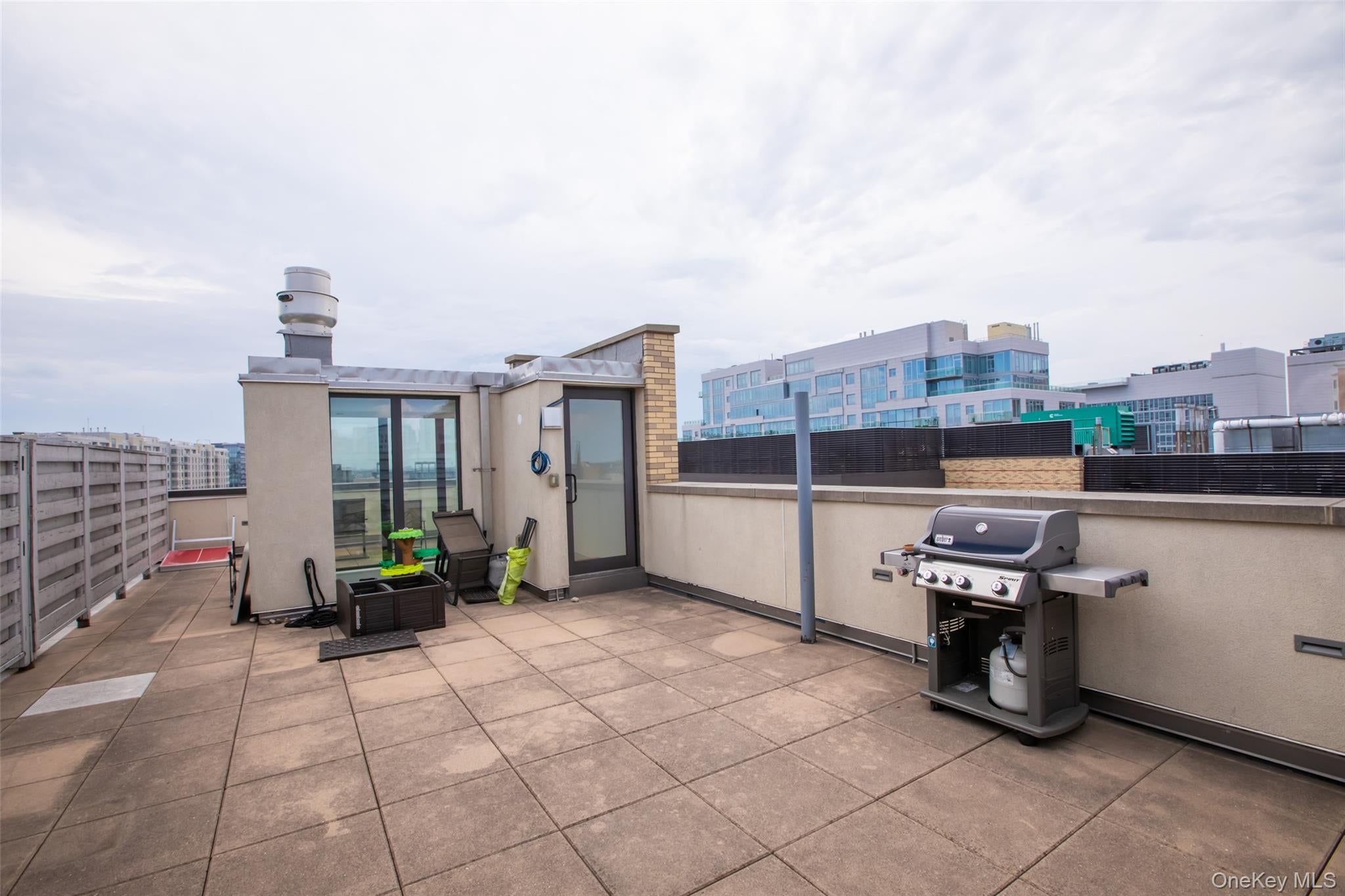 39-16 Prince Street PhB