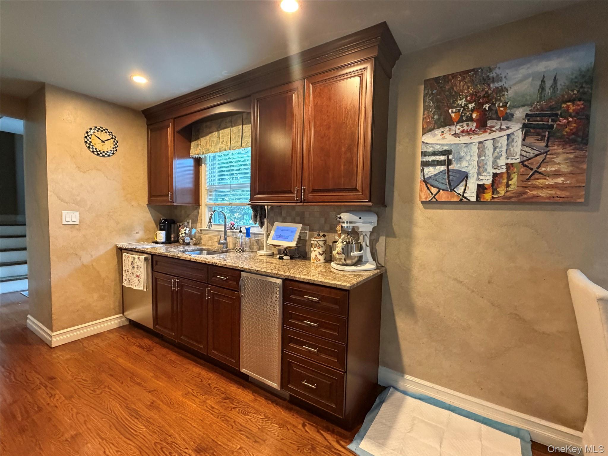 17 Renee Place