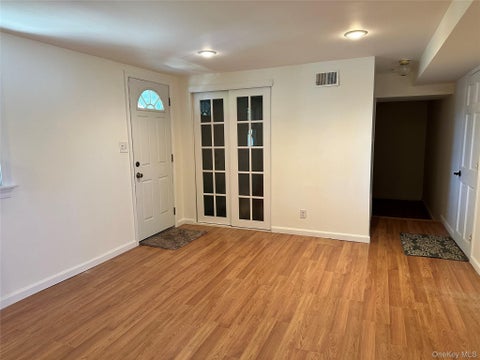 Apartment For Rent - 1502 St Louis Avenue<br/> Bay Shore, NY 11706