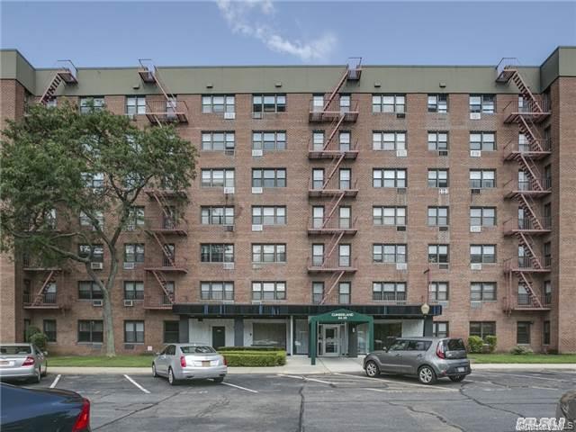 Photo of 84-20 153rd Avenue #6F, Howard Beach, NY 11414 (MLS # 1057812)