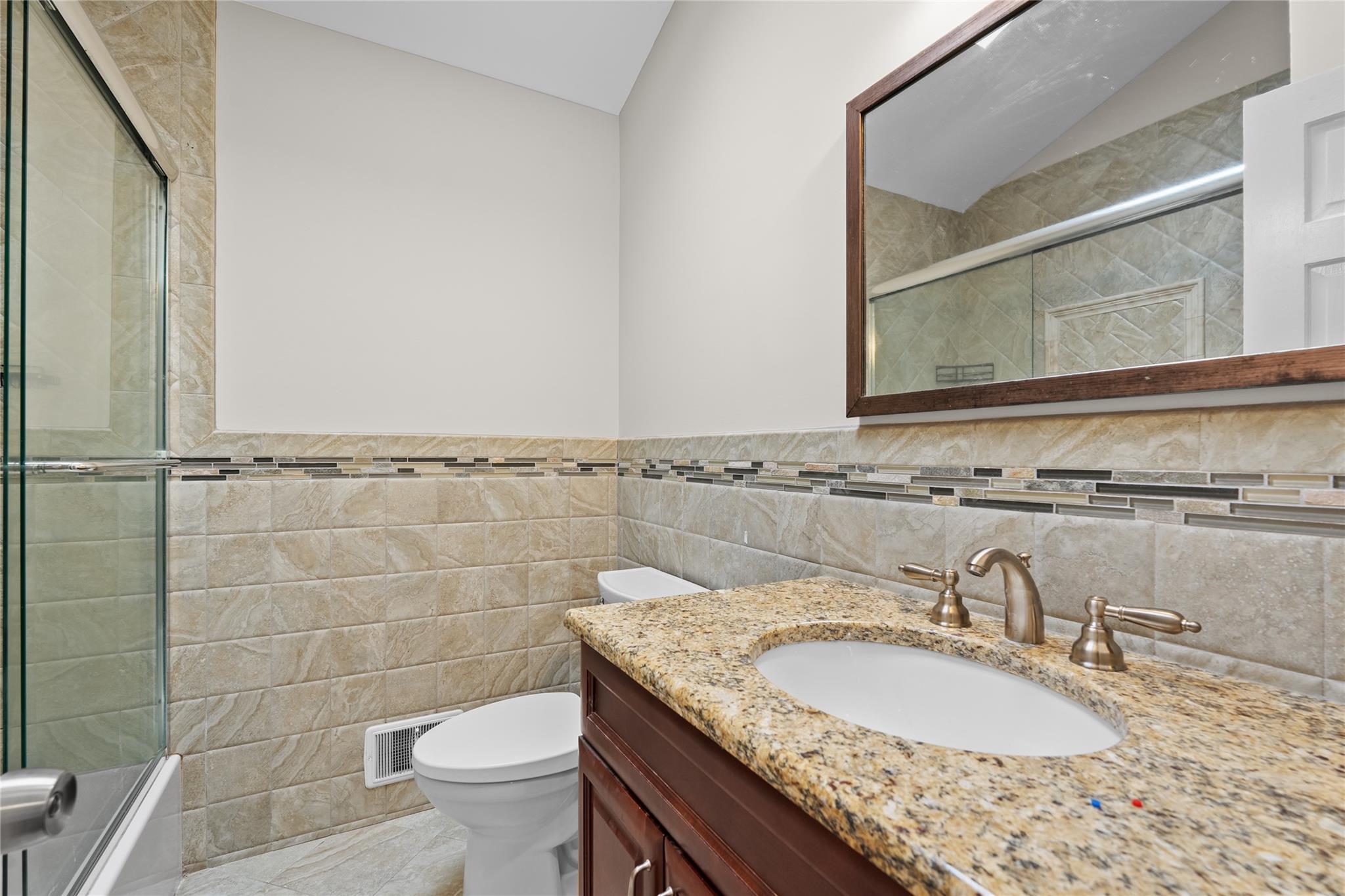146 Geneva Street, Bay Shore, New York image 9