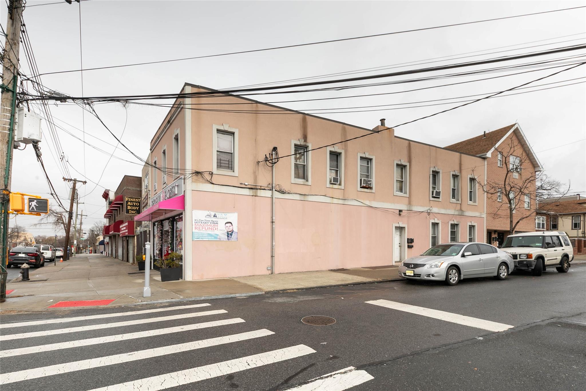 3121 East Tremont Ave