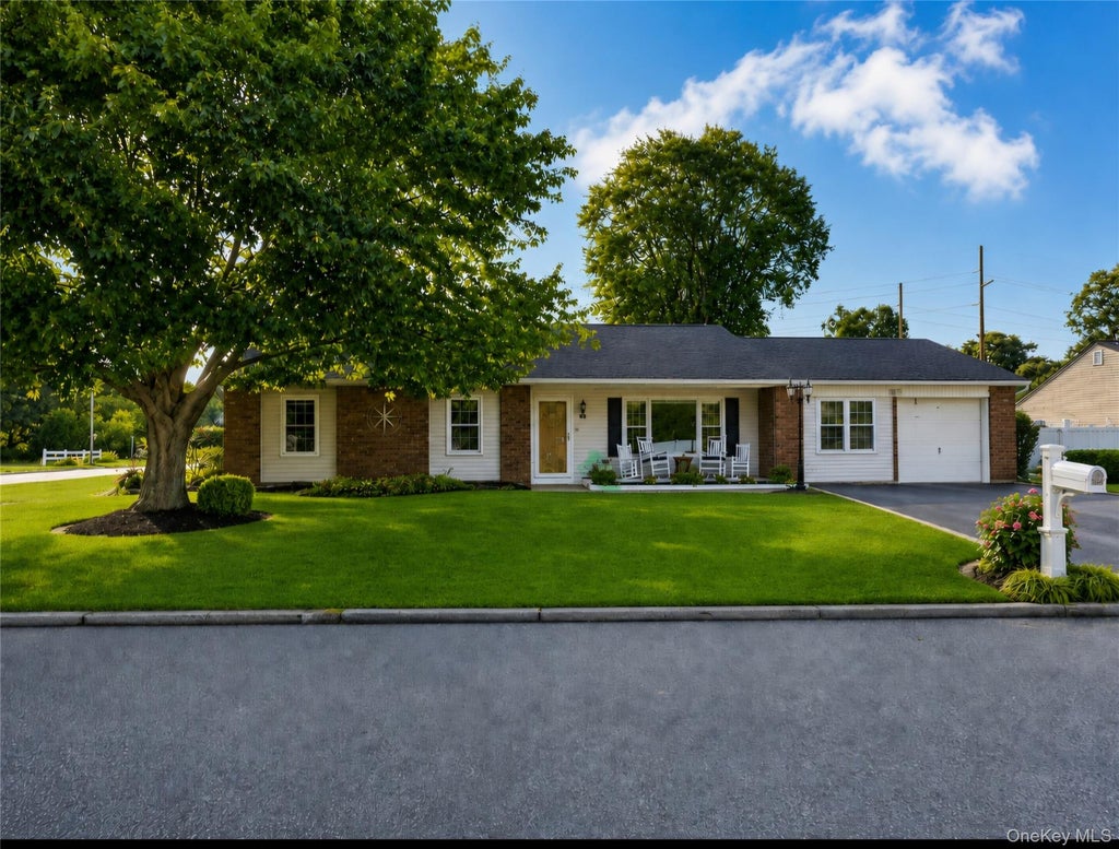 Photo of 92 Sequoia Way, Holbrook, NY 11741 (MLS # 1035983)